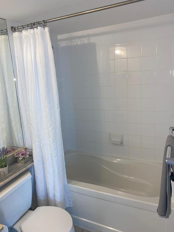 Downtown Toronto+Free Parking+Cn Tower View Apartamento Exterior foto